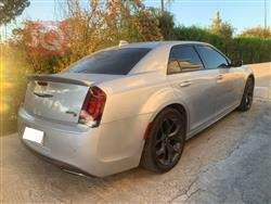 کرایسلەر 300